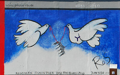 Rosemarie Schinzler, Alles offen, 2009 © Stiftung Berliner Mauer, Foto: Günther Schaefer