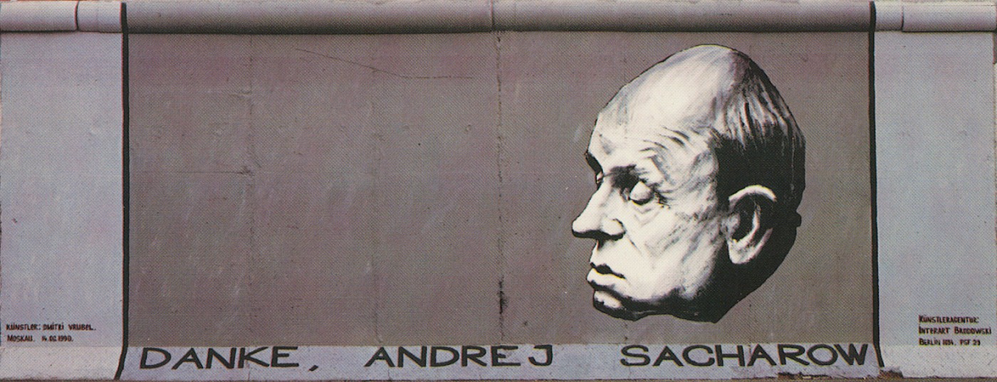 East Side Gallery: Dmitry Vrubel, Danke, Andrej Sacharov, 1990 © Stiftung Berliner Mauer, Postkarte