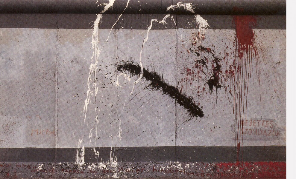 Stellvertretende Durstende, Wir haben versucht, Farben über die Mauer hinübergelangen zu lassen, 1990 © Stiftung Berliner Mauer, Postkarte